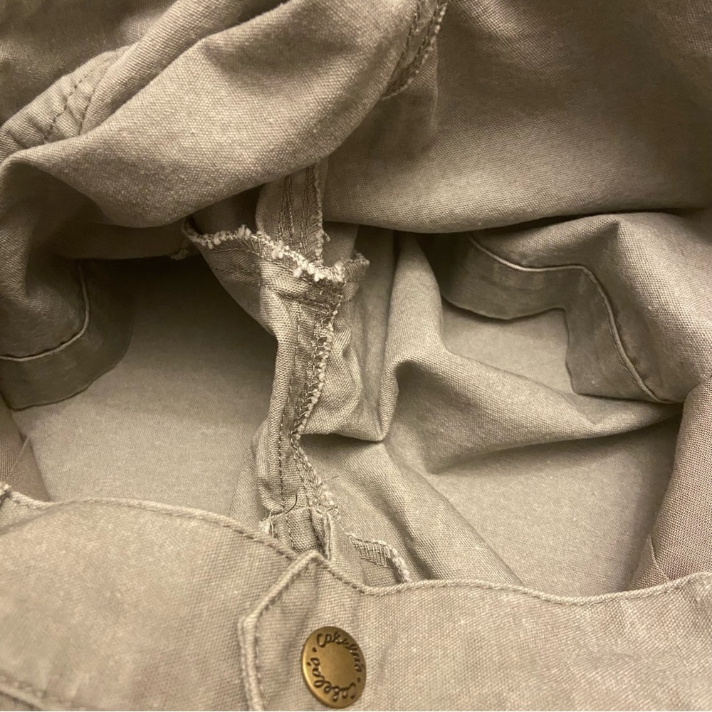Cabela’s Dark Khaki Pull On Elastic Sides Organic Cotton Shorts Size Medium. - Picture 8 of 8